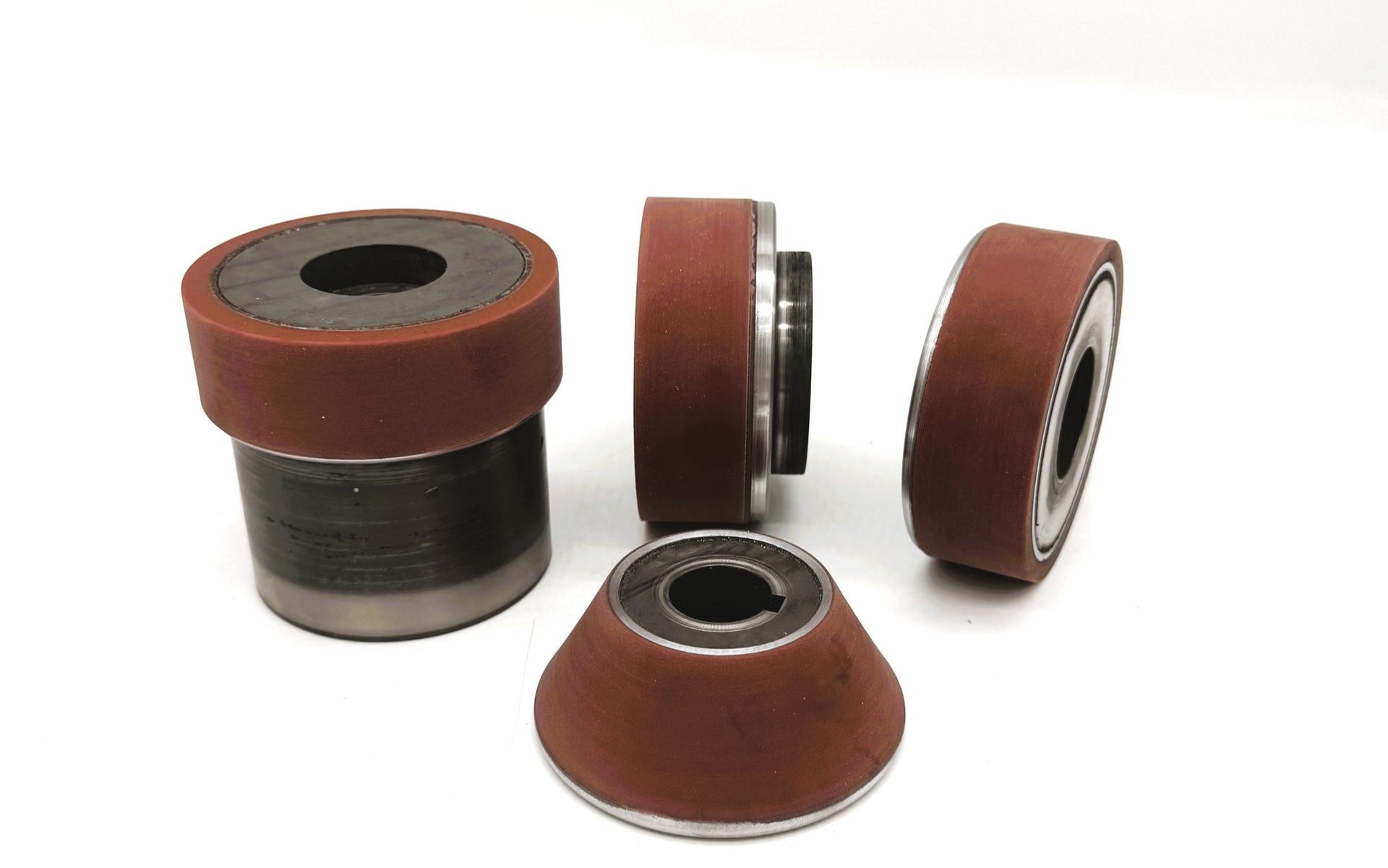 Rollen einer Blech Profiliermaschine mit neuer Polyurethanbeschichtung