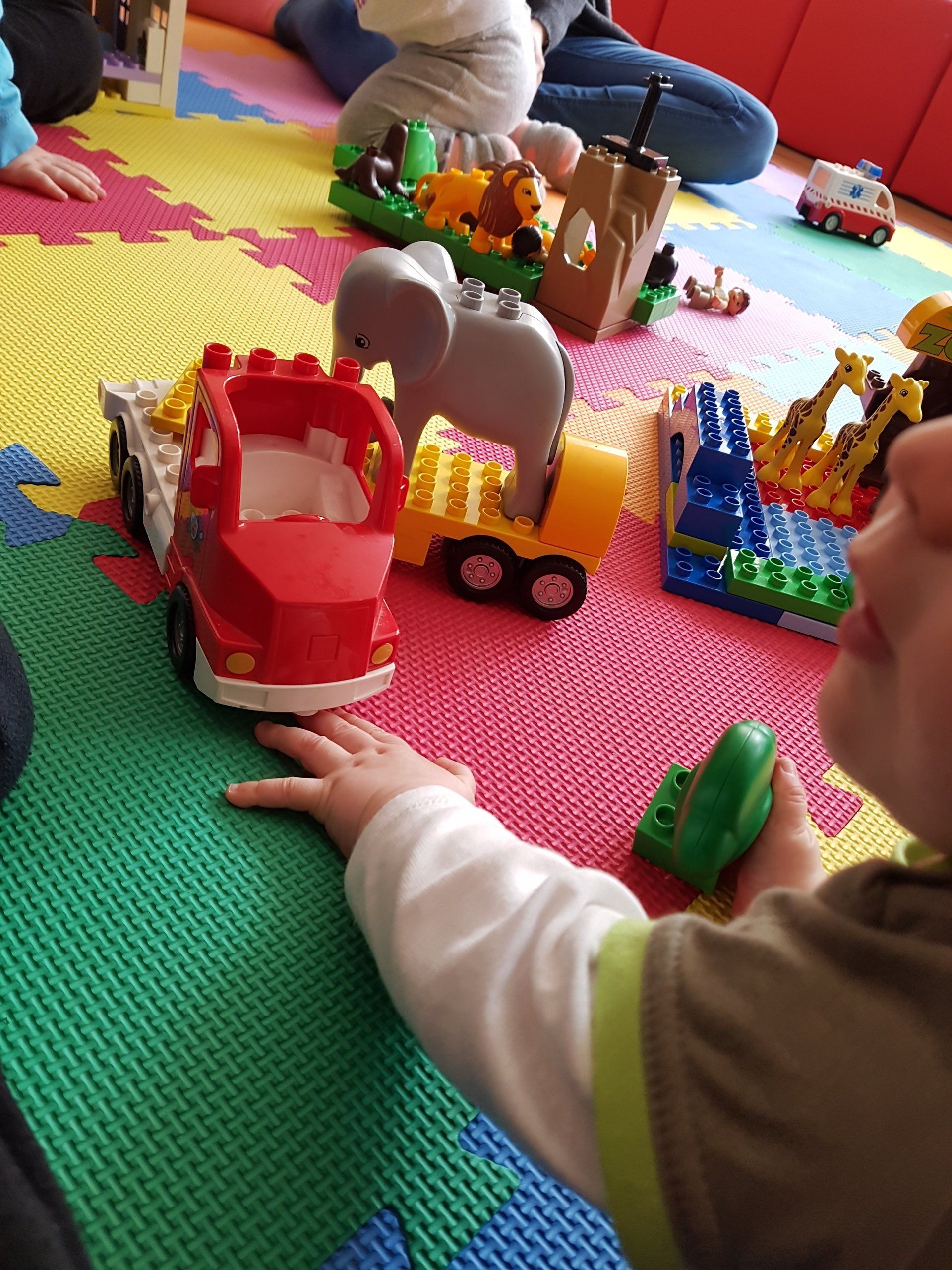 #KrabbelgruppebeiTüpfelhausen