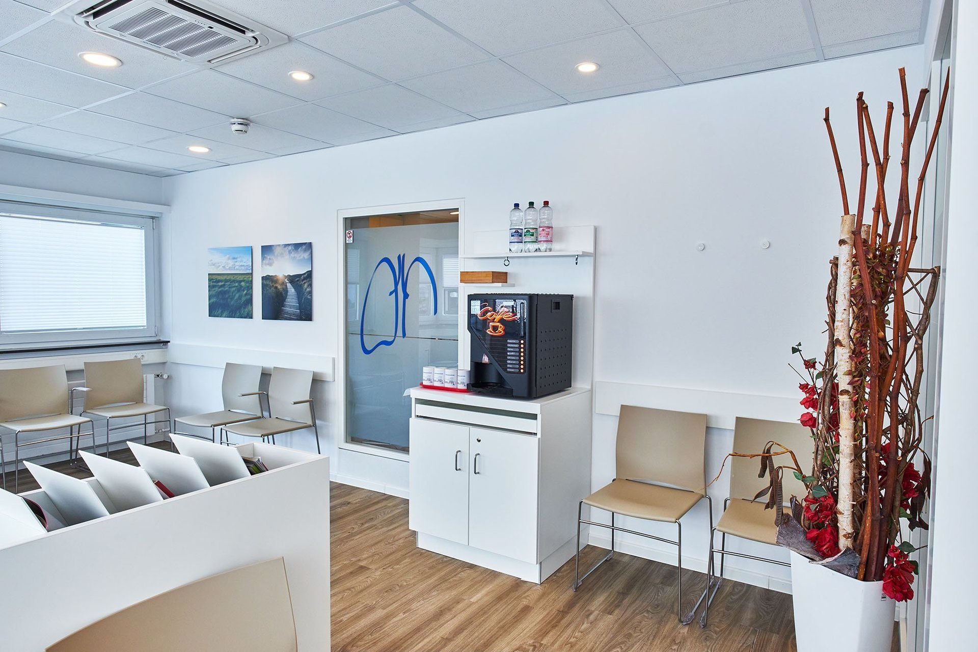 Innenaufnahme Praxis: Wartezimmer