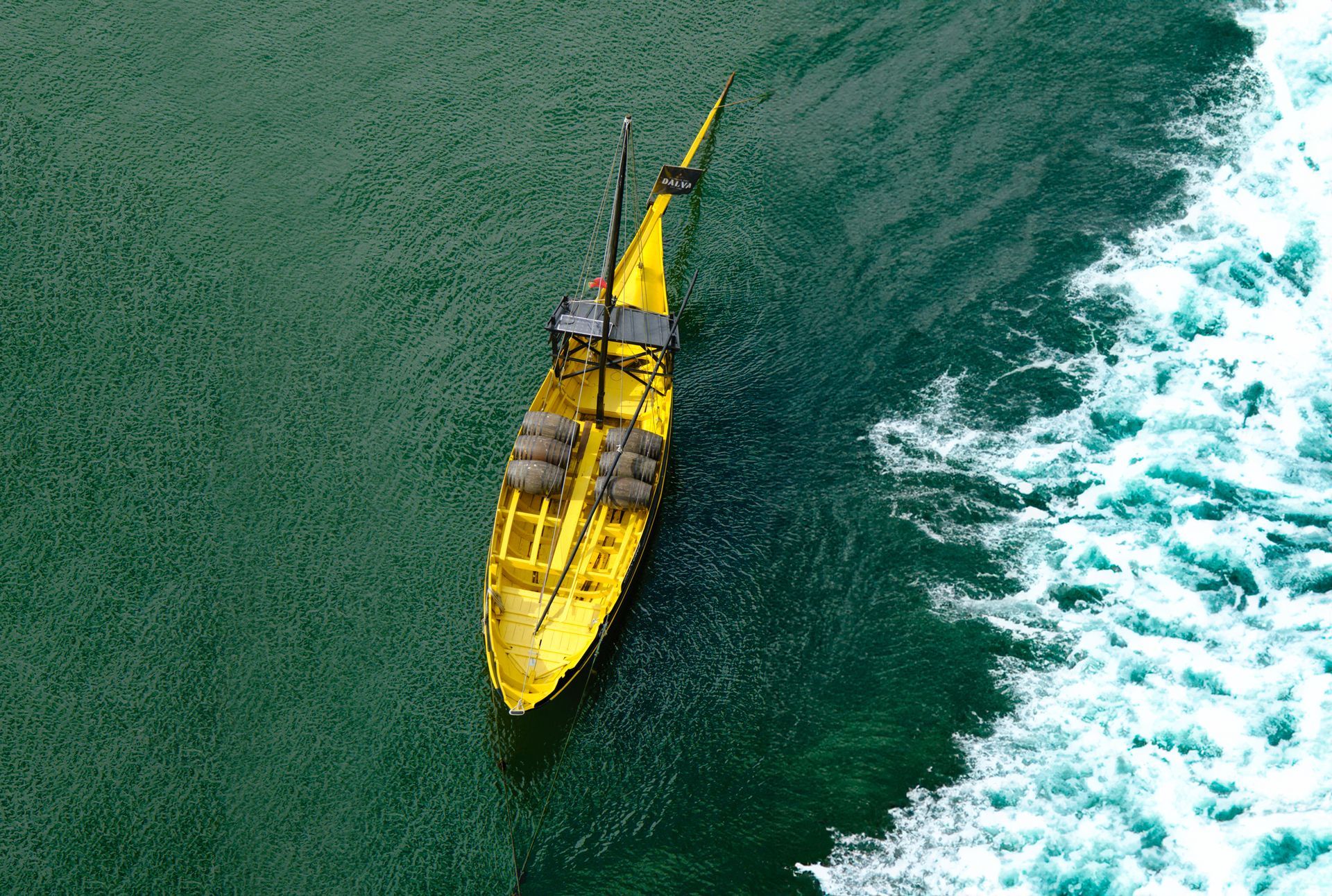 Bateau patrimonial amarré à Porto / Portugal.
Photographe de patrimoine , d'architecture, de paysages. Photographe professionnel à Lyon, Saint-Etienne, Le Puy en Velay, Toulouse, Auvergne-Rhône-Alpes, Haute Loire.
Ici : Bateau patrimonial amarré à Porto / Portugal