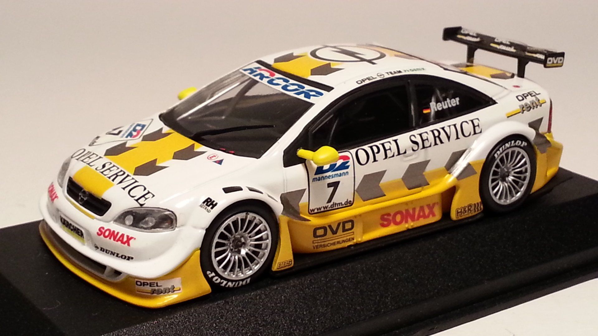 BTCC 1997, #8 John Cleland, Vauxhall Vectra, Team Vauxhall Sport, Onyx XT082