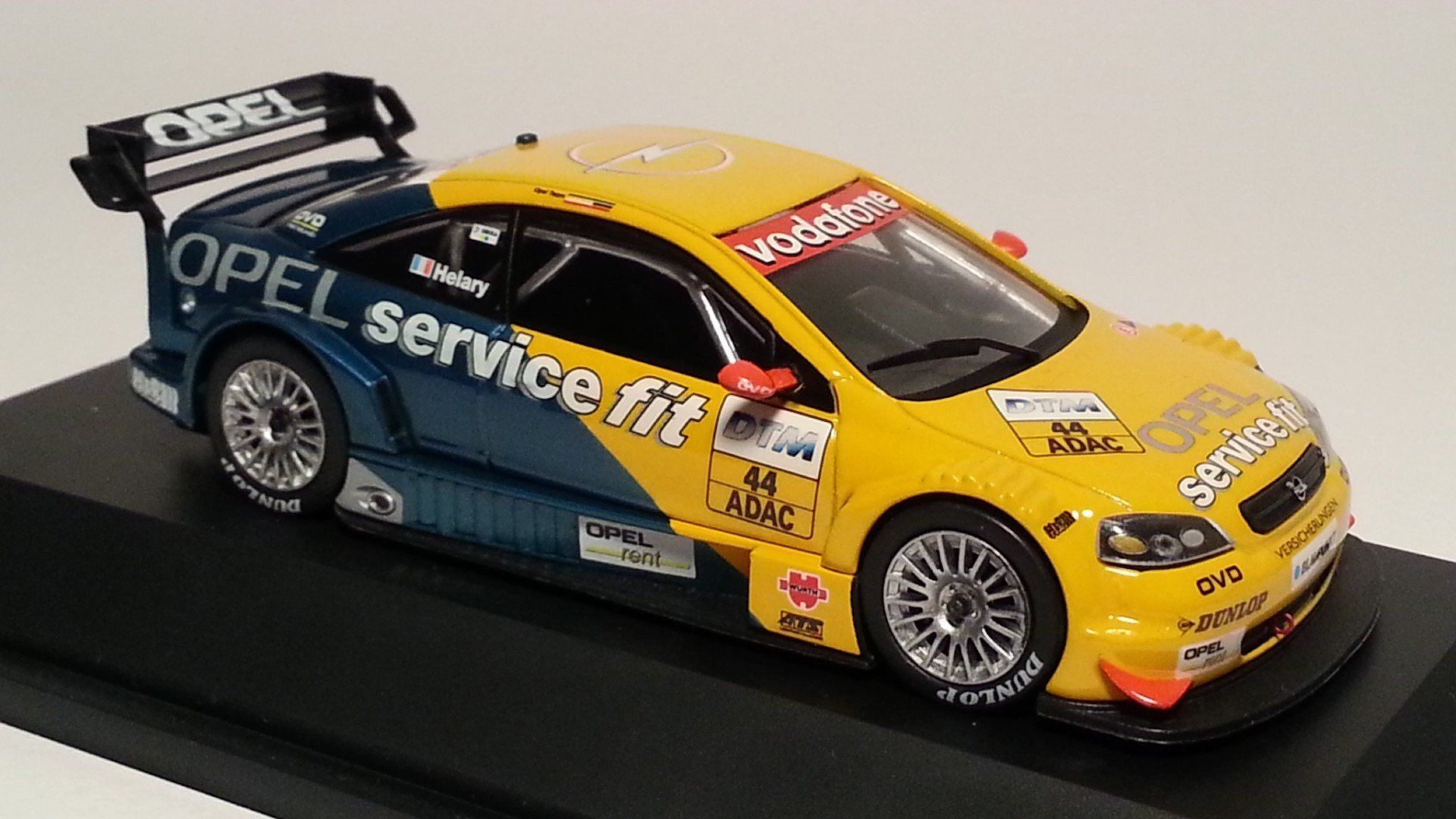 BTCC 1997, #8 John Cleland, Vauxhall Vectra, Team Vauxhall Sport, Onyx XT082