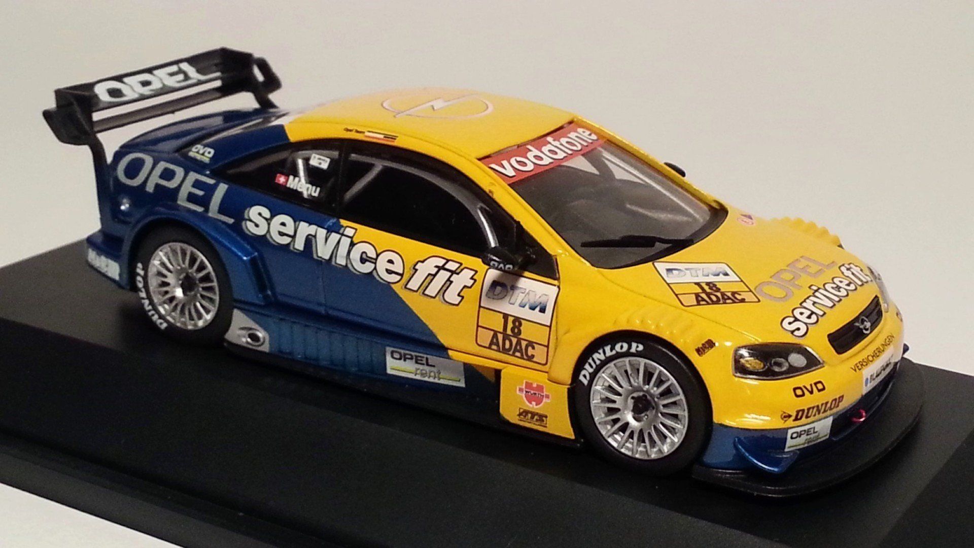 BTCC 1997, #8 John Cleland, Vauxhall Vectra, Team Vauxhall Sport, Onyx XT082