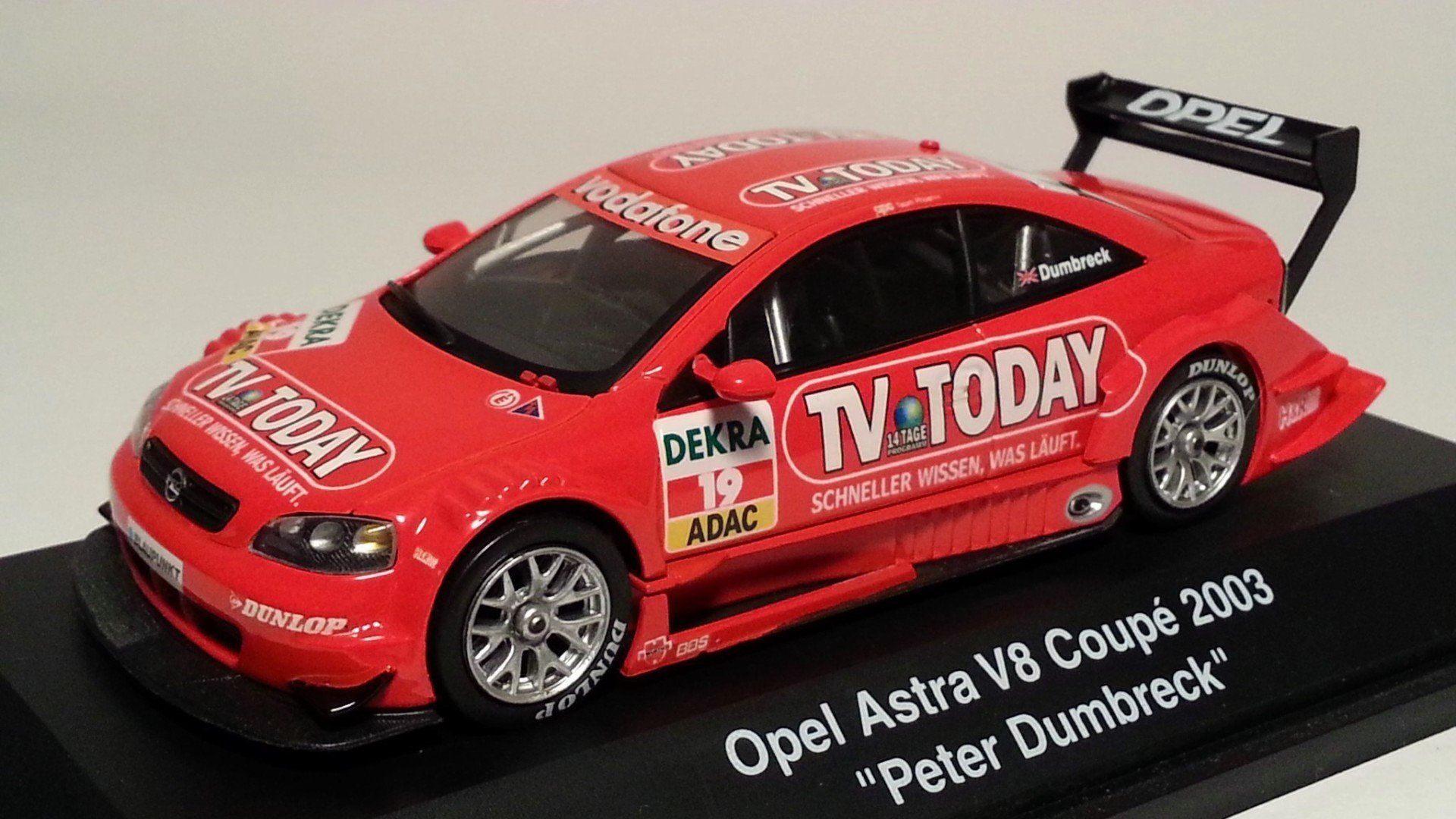 BTCC 1997, #8 John Cleland, Vauxhall Vectra, Team Vauxhall Sport, Onyx XT082