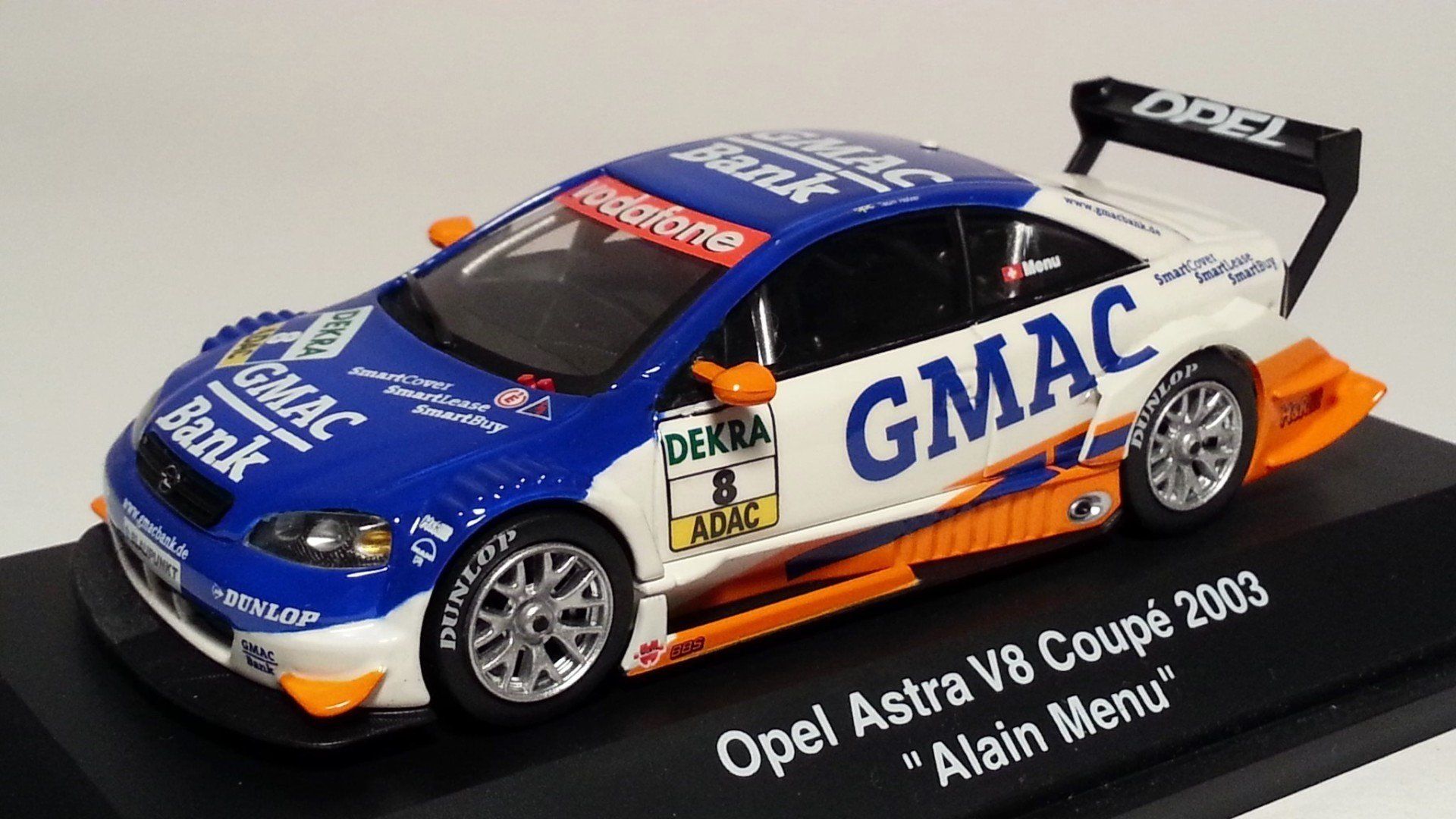 BTCC 1997, #8 John Cleland, Vauxhall Vectra, Team Vauxhall Sport, Onyx XT082