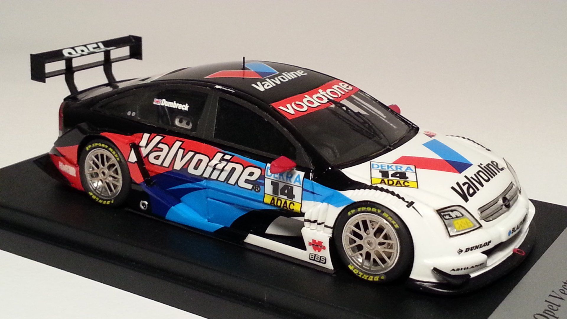 BTCC 1997, #8 John Cleland, Vauxhall Vectra, Team Vauxhall Sport, Onyx XT082