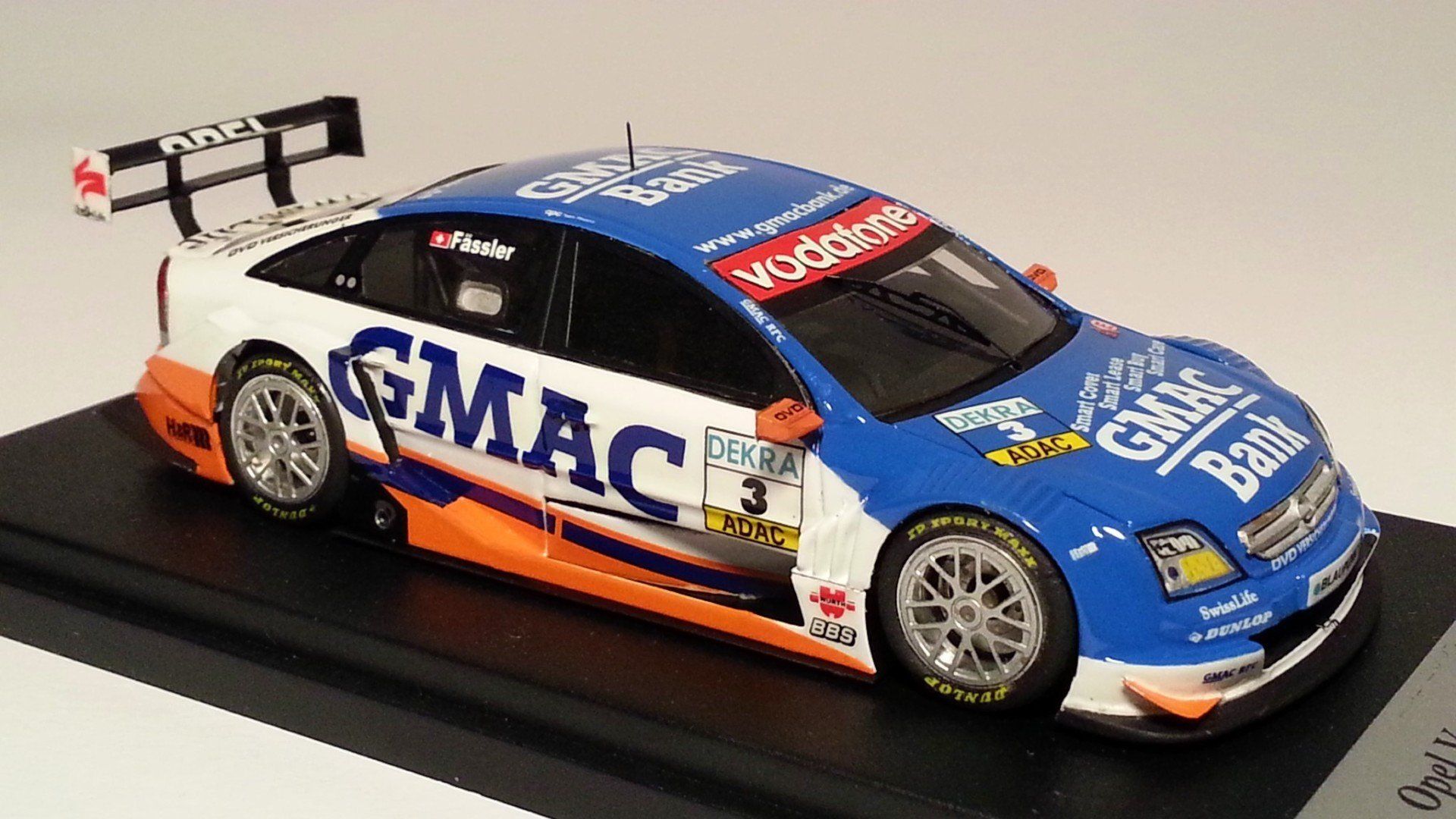 BTCC 1997, #8 John Cleland, Vauxhall Vectra, Team Vauxhall Sport, Onyx XT082