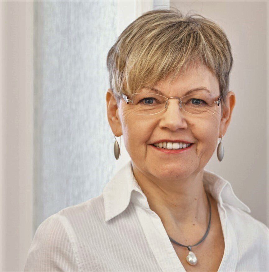 Als Coach empowere ich Führungskräfte in ihrer Rolle – für bessere Wirksamkeit, innere Zufriedenheit und äußeren Erfolg. Westend Berlin Annette Thiele