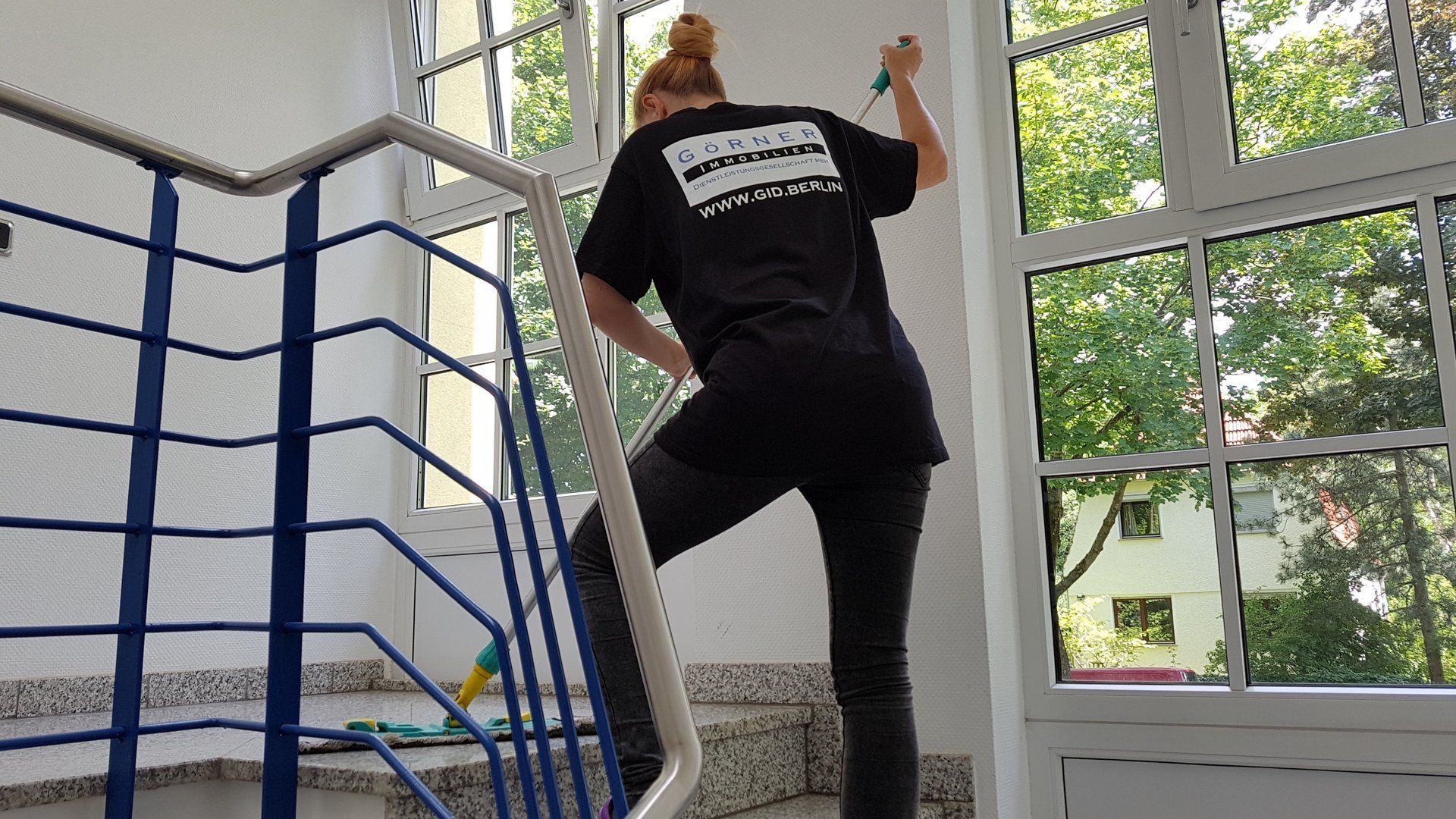 GIB Gebäudereinigung, Treppenreinigung, Fensterreinigung, Hochdruckreinigung, Unterhaltsreinigung GIB Gebäudereinigung, Treppenreinigung, Fensterreinigung, Hochdruckreinigung, Unterhaltsreinigung