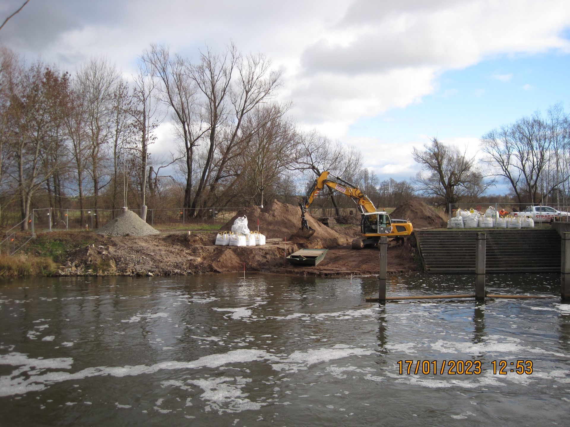 Die Finanzierung des Vorhabens erfolgt aus ELER- und Bundesmitteln. Dieses Vorhaben wird im Rahmen des Entwicklungsprogramms für den Ländlichen Raum finanziert. Dieses Vorhaben wird im Rahmen des Entwicklungsprogramms für den Ländlichen Raum finanziert.