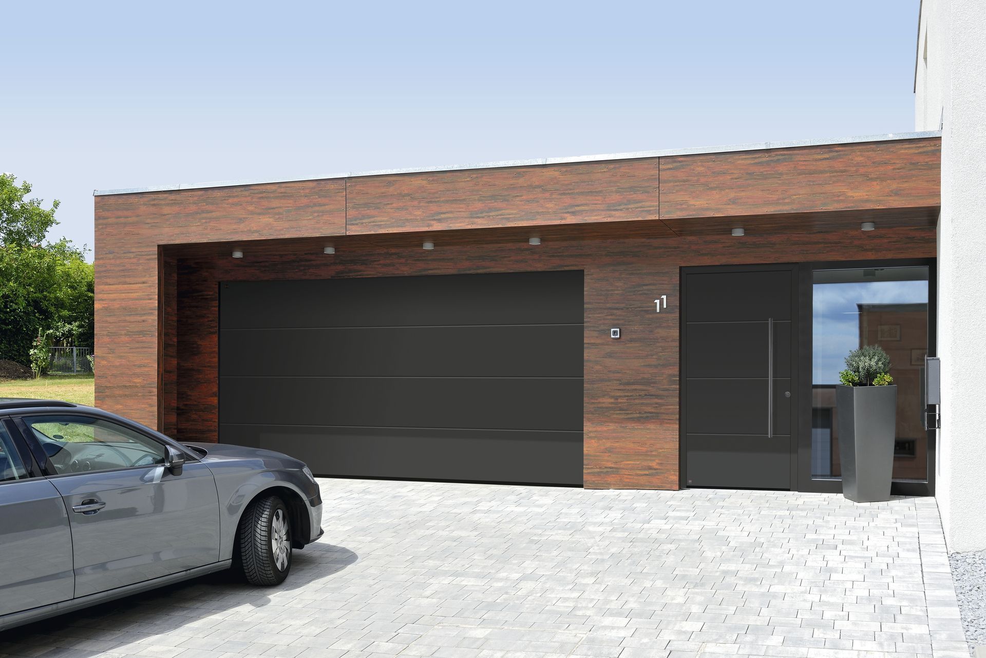 Garagentor Hörmann mit Haustür 1