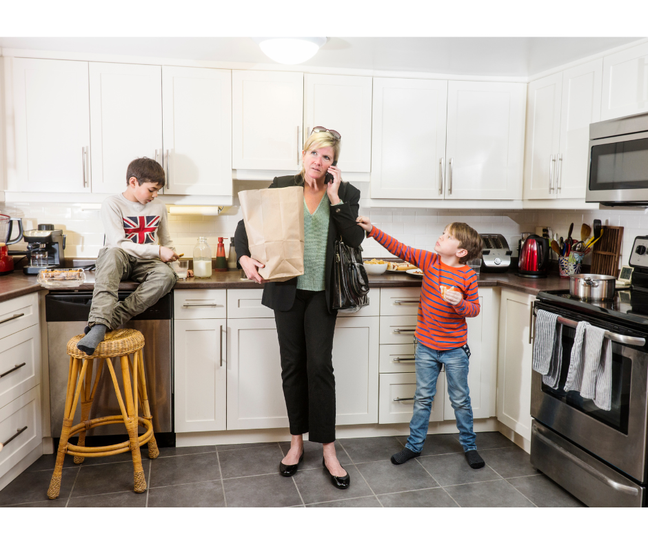 Easy daily tips to keep a busy household clean and tidy Easy daily tips to keep a busy household clean and tidy