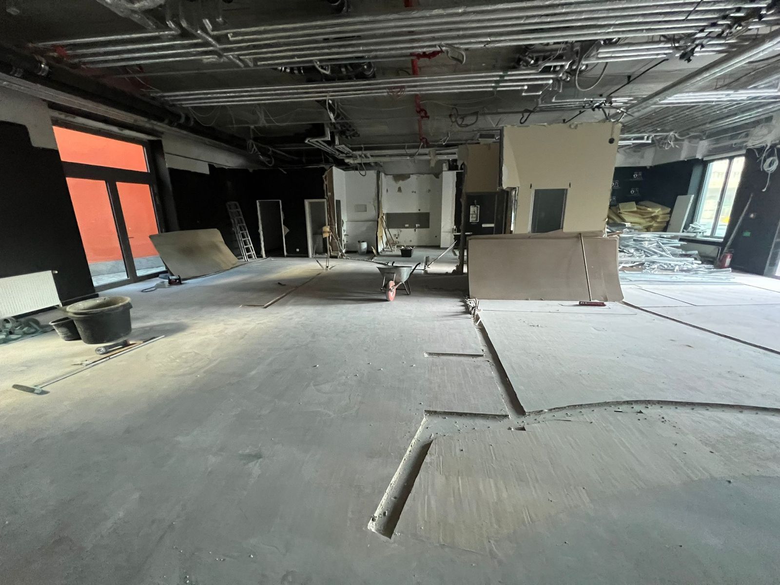 Ein Raum vor der Sanierung