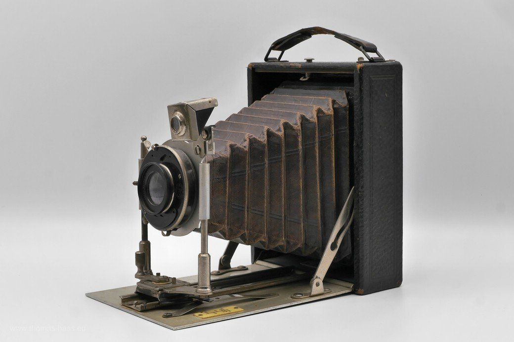 Die im Journal 12/2020 ausfuehrlich vorgestellte Laufboden-Plattenkamera Die im Journal 12/2020 ausfuehrlich vorgestellte Laufboden-Plattenkamera