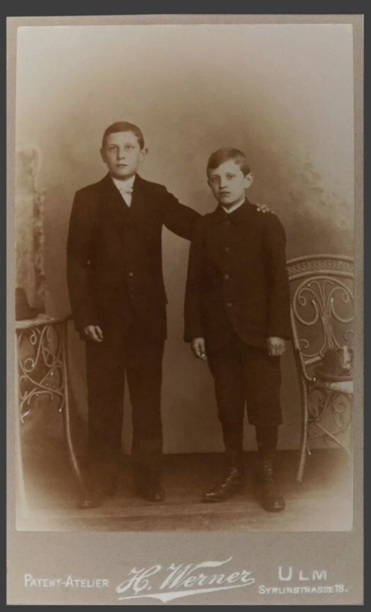 Brüderpaar - Hans Werner, Ulm Brüderpaar - Hans Werner, Ulm