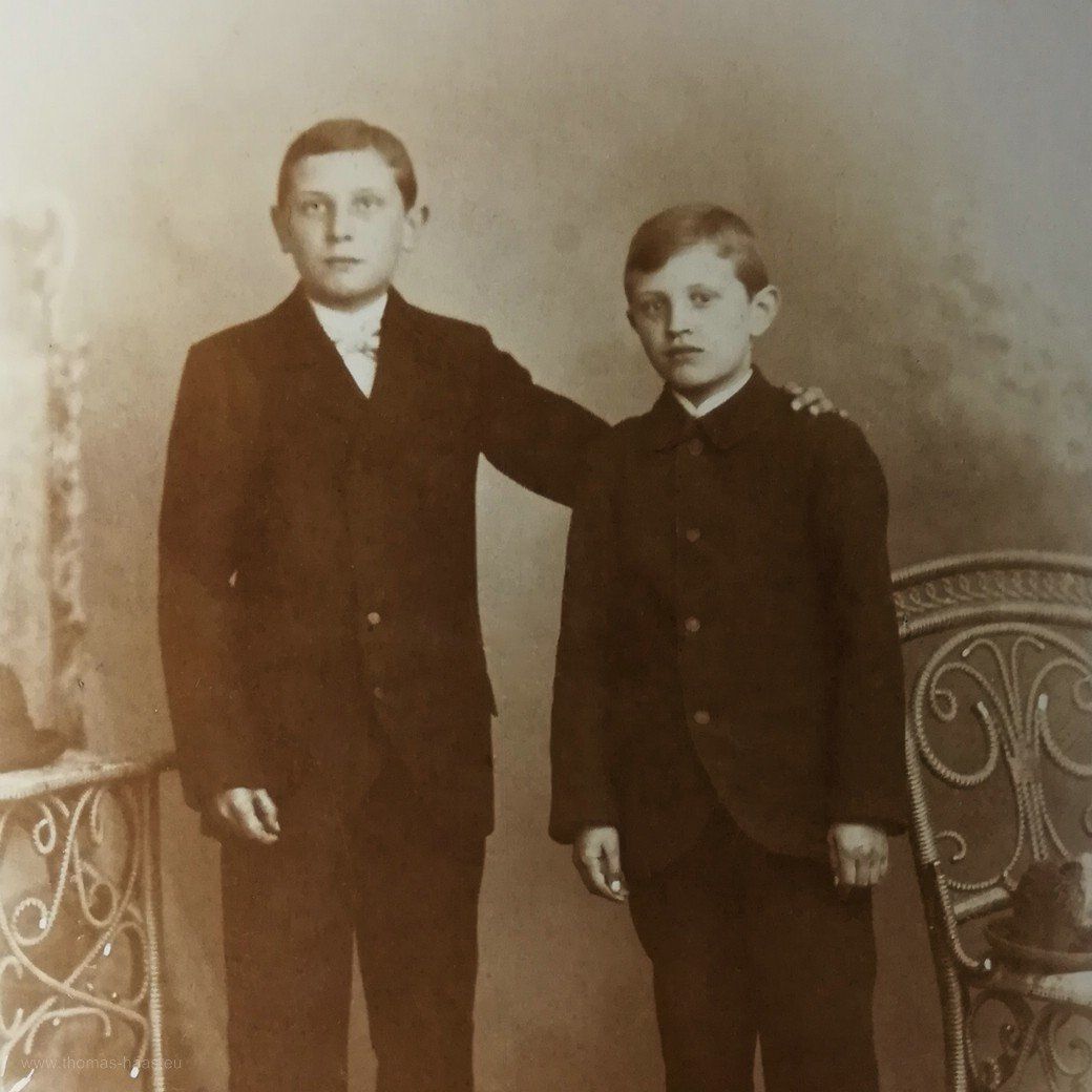 Historisches Knabenportrait, Brüderpaar, ca. 1900