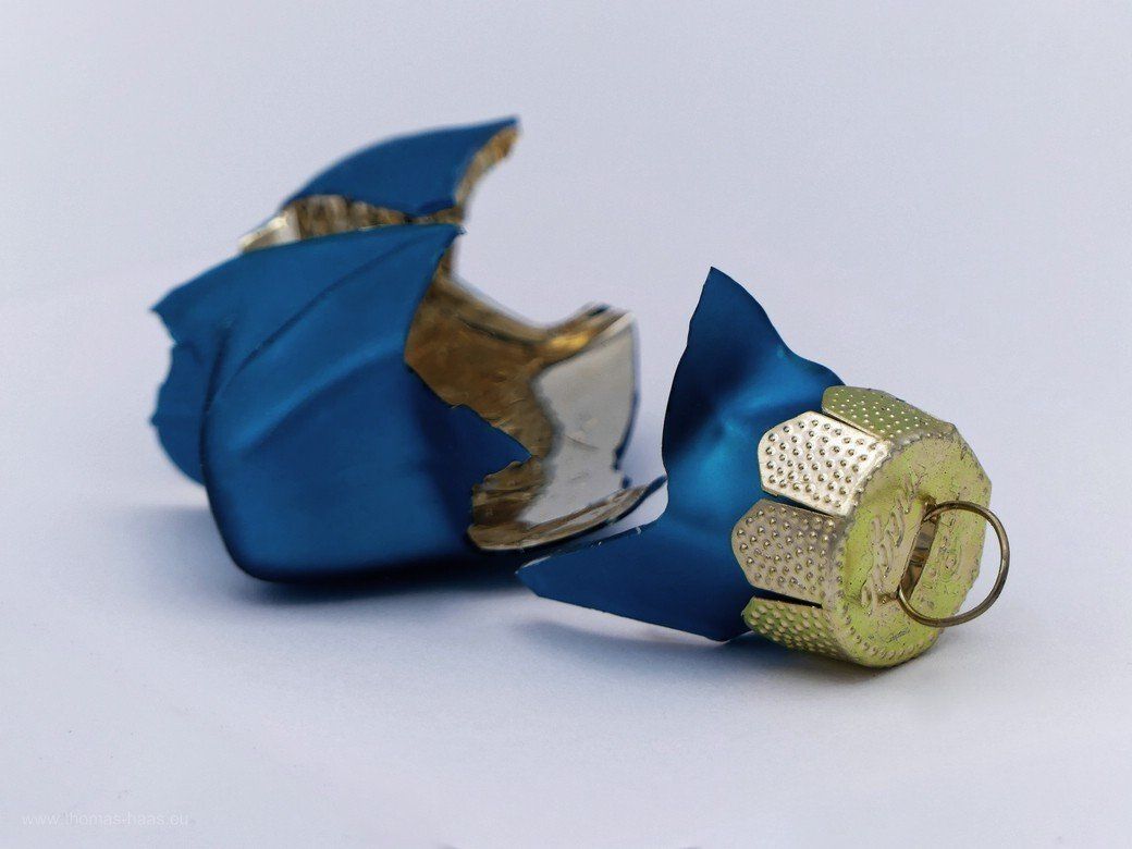 Verunfallter Christbaumschmuck, 2021 Verunfallter Christbaumschmuck, 2021