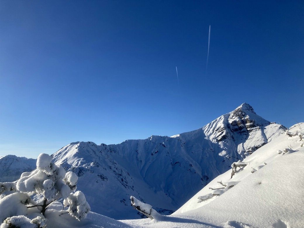 Die Aussicht vom Gipfel des Imster Mitterberg, © by Yannick Musch Die Aussicht vom Gipfel des Imster Mitterberg, © by Yannick Musch