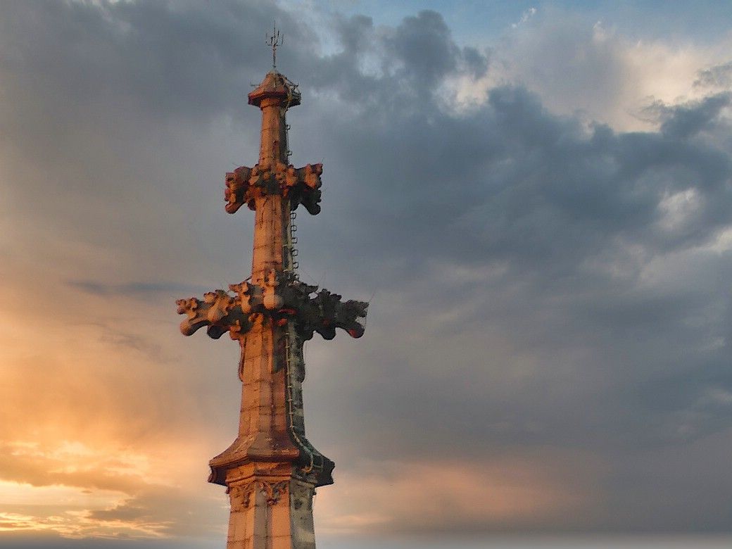 Die Spitze des Münsterturmes in Ulm, 161,53 m hoch... Die Ulmer Münsterspitze, 161,53 m hoch!