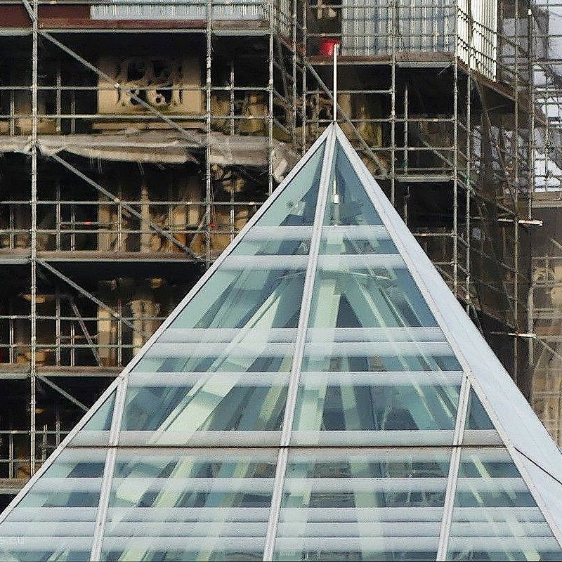 Zentralbibliothek und Münster, das ist Ulm! Glaspyramide und Münster - Ulm!