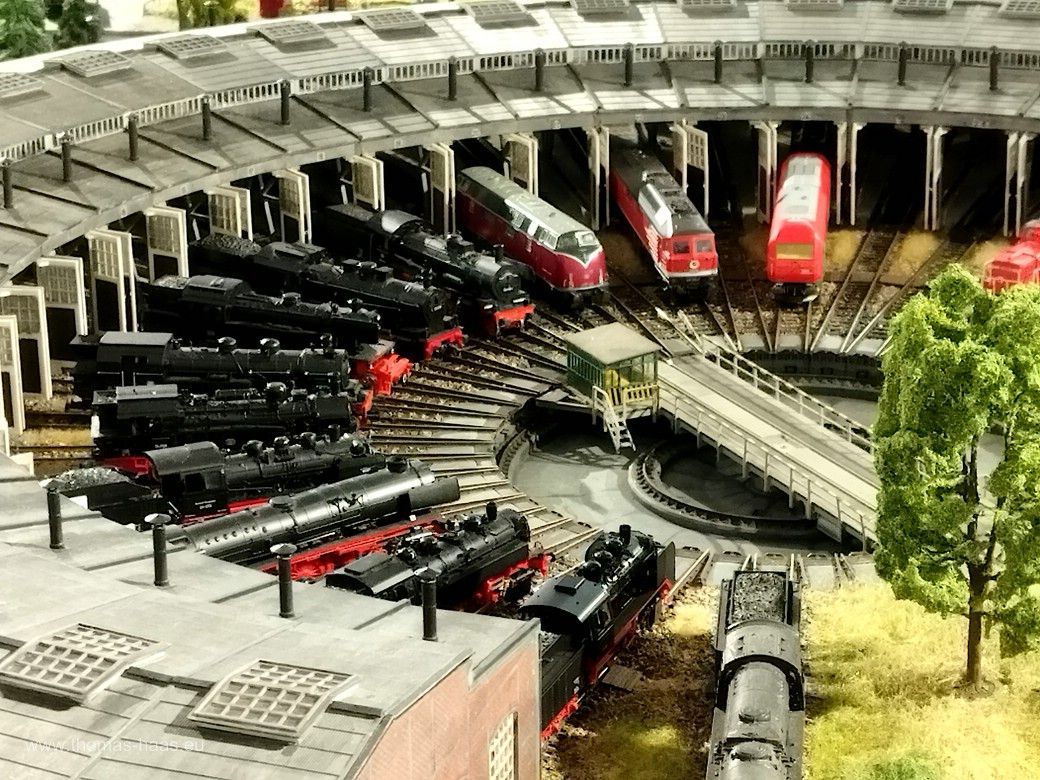 Ringlokschuppen des Modellbauclubs Bellenberg, 2024 Ringlokschuppen des Modellbauclubs Bellenberg, 2024