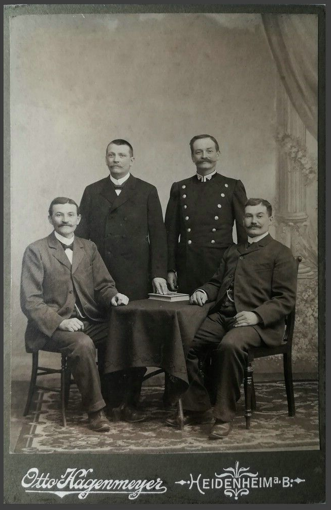 Gruppenbild, 4 Herren, Otto Hagenmeyer, Heidenheim a. d. Brenz Gruppenbild, 4 Herren, Otto Hagenmeyer, Heidenheim a. d. Brenz