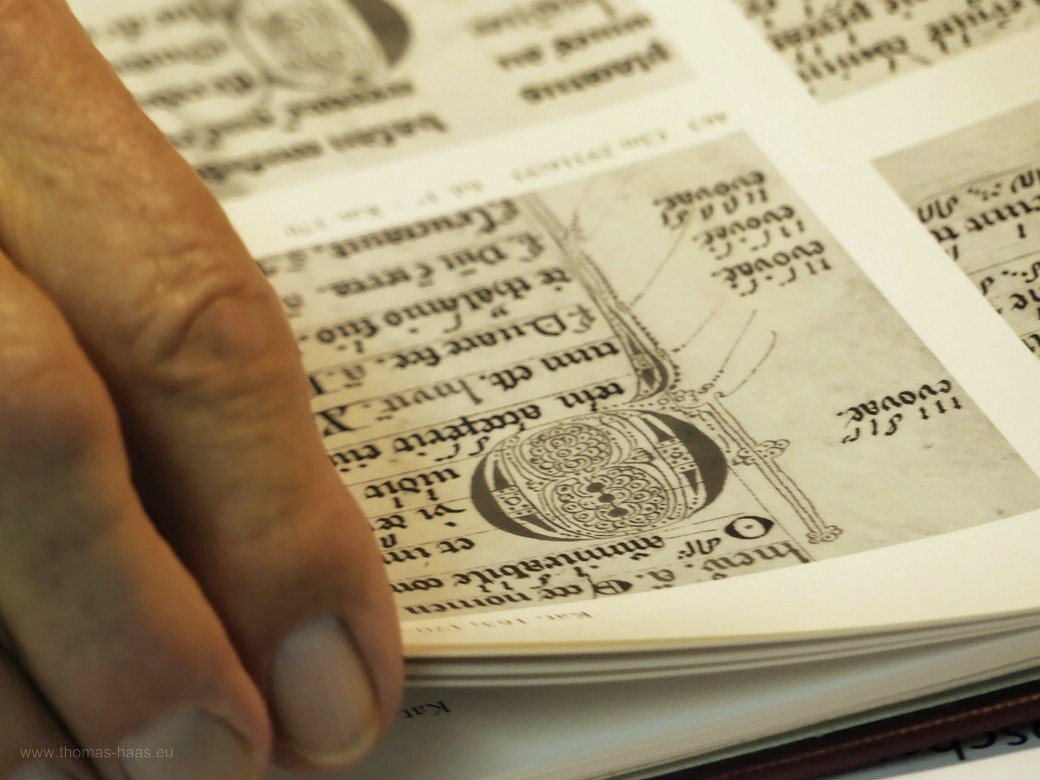 Ein altes Werk führt ins Archiv der Gemeinde Roggenburg... Ein altes Werk führt ins Archiv der Gemeinde Roggenburg...