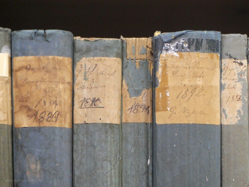 Im Roggenburger Archiv... Im Roggenburger Archiv...
