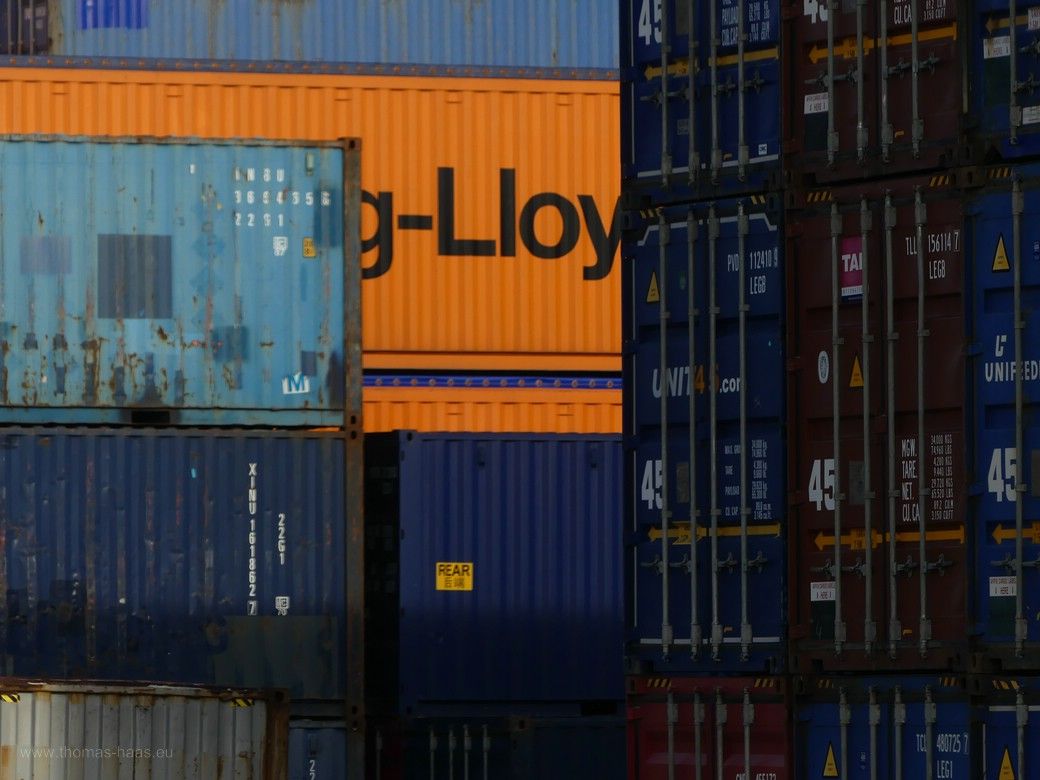 Logistik im Ulmer Norden: Das DUSS-Terminal... Logistik im Ulmer Norden: Das DUSS-Terminal...