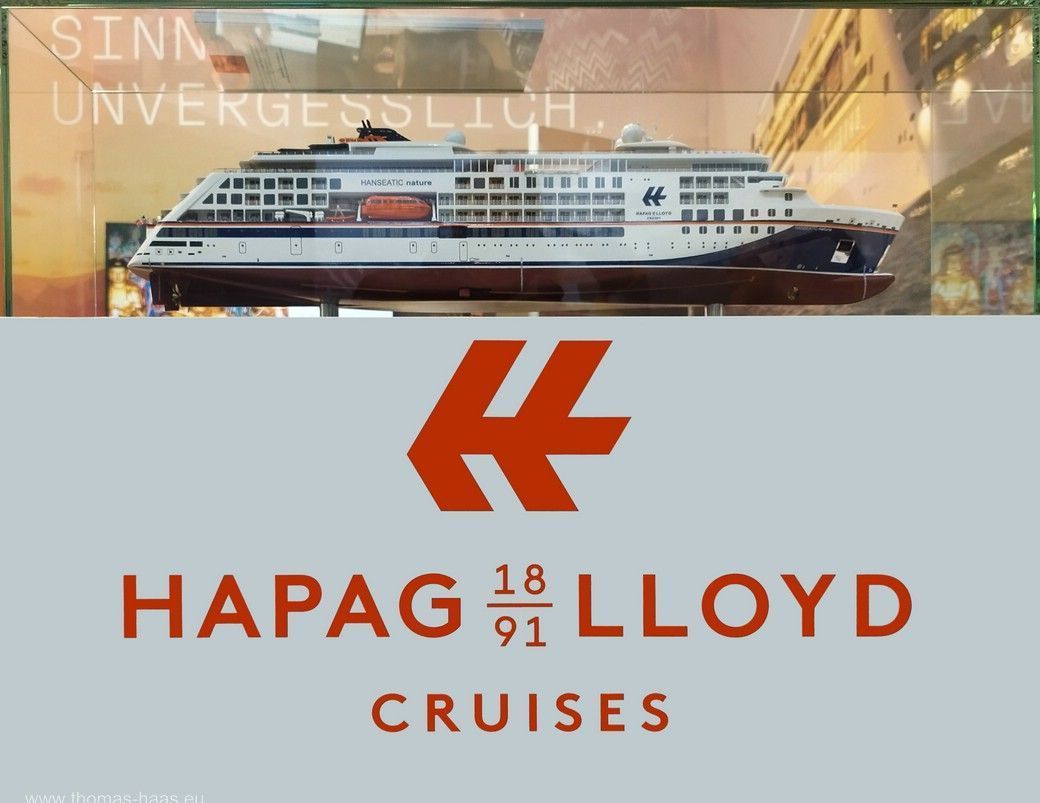 Kleine Schiffe, sehr guter Service, HAPAG LLOYD - Vitrinen-Modell auf der CMT, 2025 Kleine Schiffe, sehr guter Service, HAPAG LLOYD - Vitrinen-Modell auf der CMT, 2025