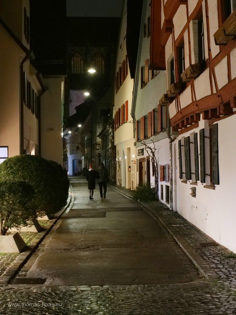 Ulm bei Nacht, die Rabengasse von der Herrenkellergasse aus gesehen, Januar 2025 Ulm bei Nacht, die Rabengasse von der Herrenkellergasse aus gesehen, Januar 2025