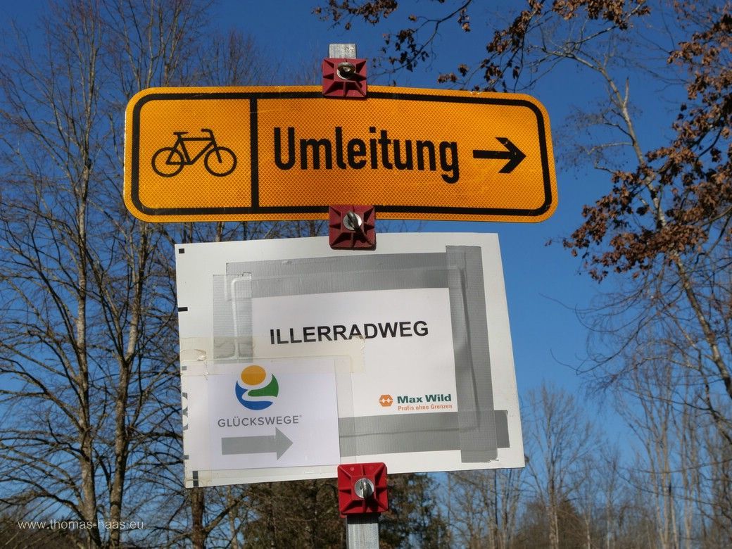 Umleitung des Illerradweges wegen den Bauarbeiten, Ausschilderung, Februar 2025 Umleitung des Illerradweges wegen den Bauarbeiten, Ausschilderung, Februar 2025