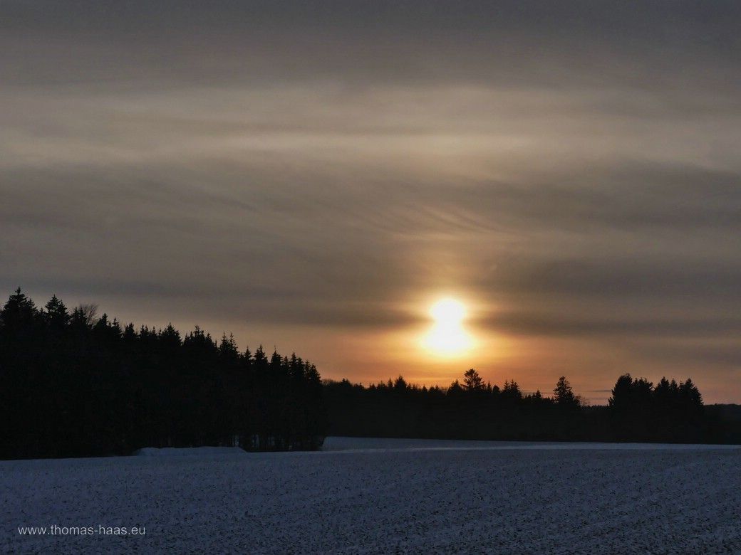 Winterlandschaft am Parkplatz an der B10, zwischen Urspring und Lonsee, Fahrtrichtung Ulm... Winterlandschaft am Parkplatz an der B10, zwischen Urspring und Lonsee, Fahrtrichtung Ulm...