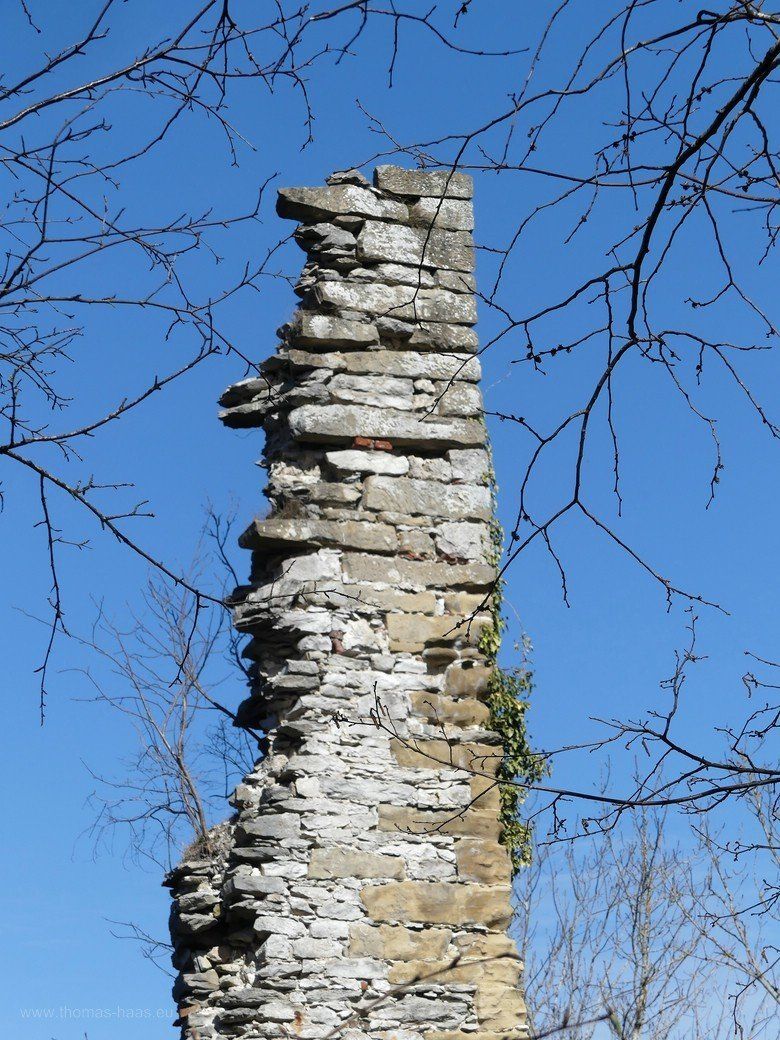Ruine Lauterburg, Ecke Ruine Lauterburg, Ecke