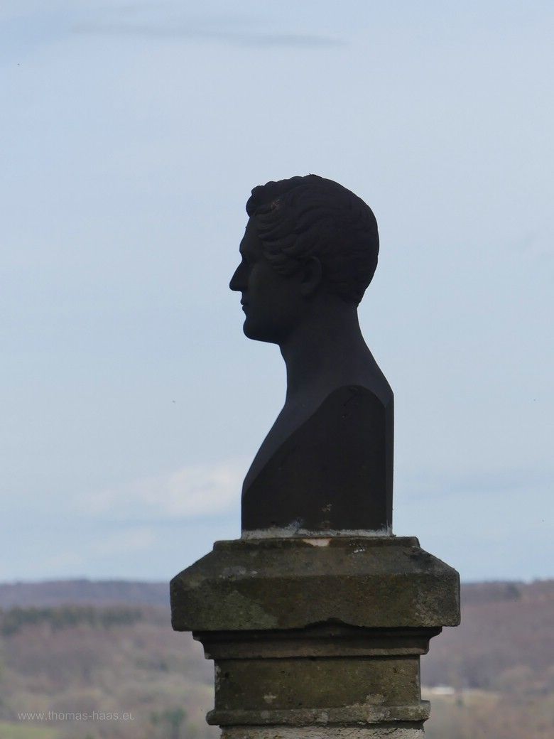 Hauff-Denkmal am Albtrauf, Lichtenstein, 2023 Hauff-Denkmal am Albtrauf, Lichtenstein, 2023