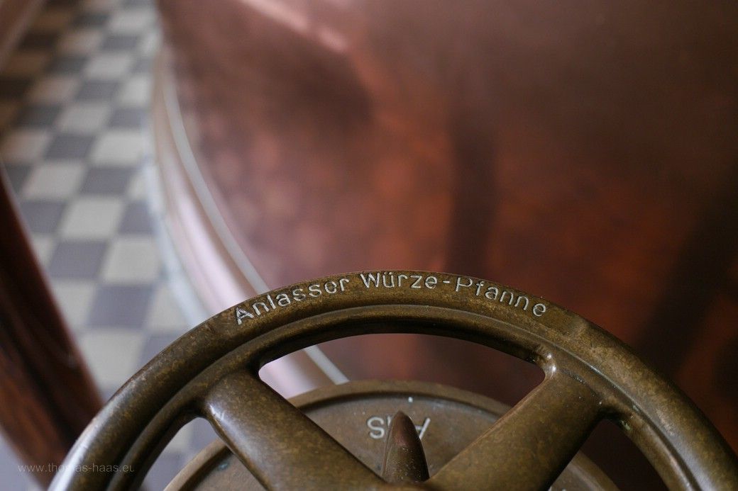 Messing-Handrad, an der Würze-Pfanne, Maisel Bayreuth, Museum, 2023 Messing-Handrad an der Würze-Pfanne...