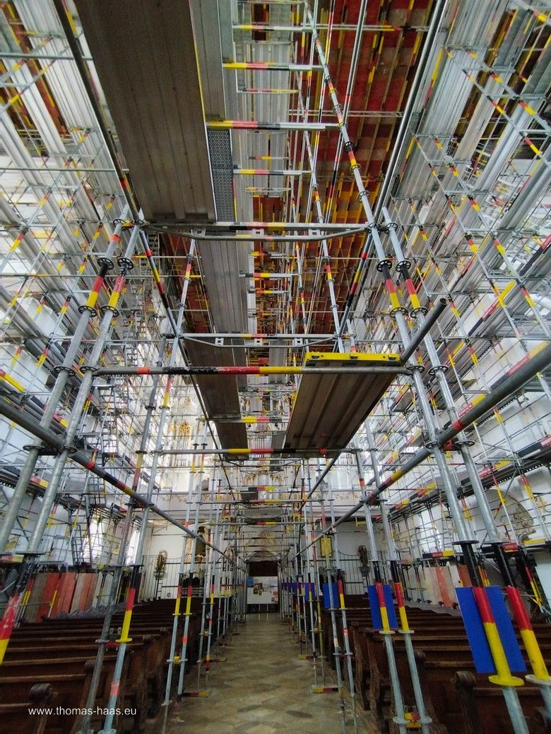 Gerüste in der Klosterkirche Roggenburg, April 2025 Gerüste in der Klosterkirche Roggenburg, April 2025