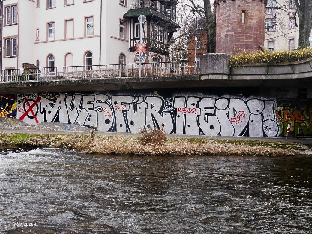 Graffiti im Stadtbild, klare Aussagen.... Freiburg, 2025, © by Lucas Graffiti im Stadtbild, klare Aussagen.... Freiburg, 2025, © by Lucas
