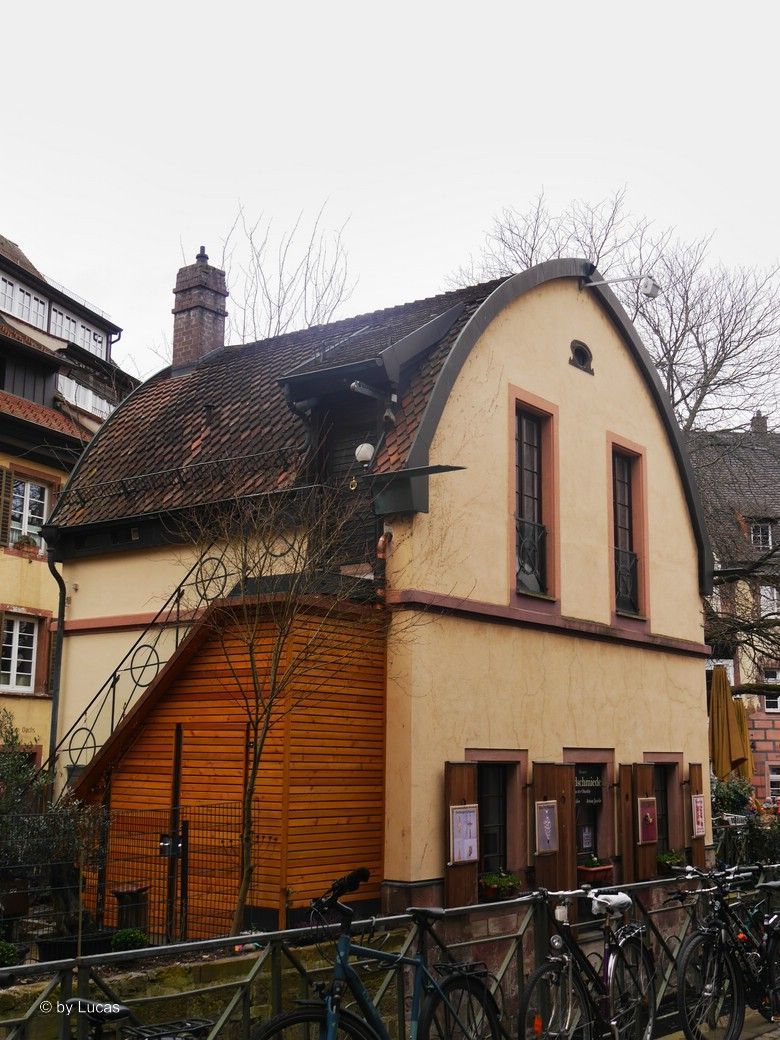 Architektur: Spitztonne... © by Lucas, 2025 Architektur: Spitztonne... © by Lucas, 2025