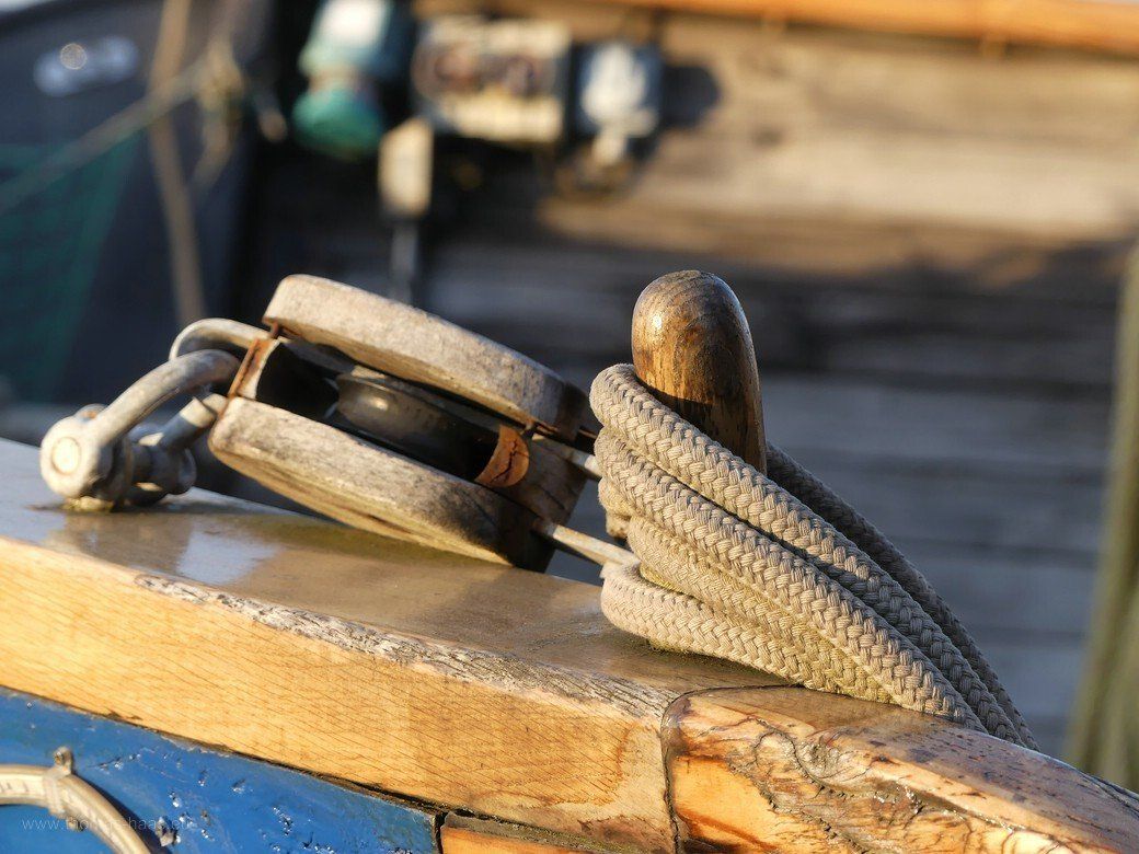 Belegnagel und Block... Belegnagel und Block...