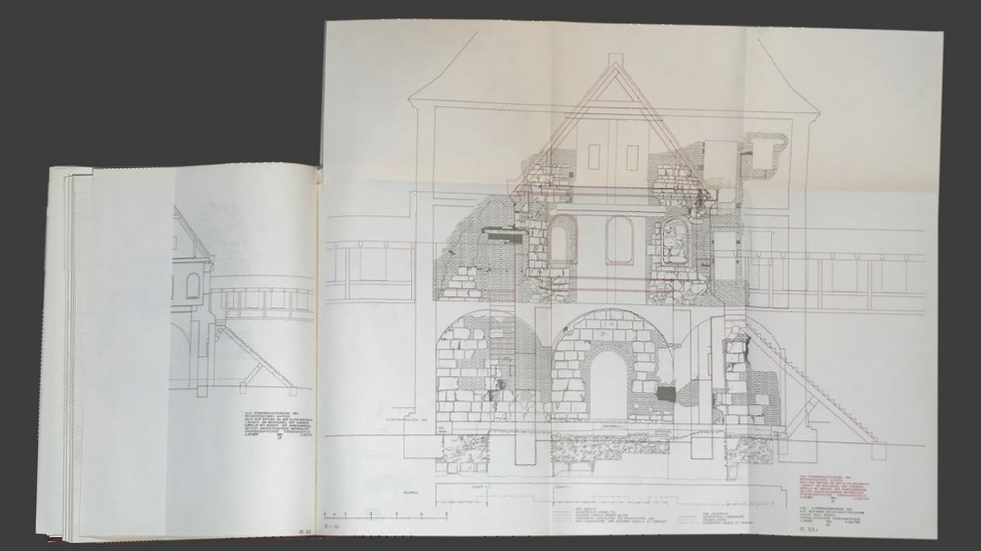 Buch: Die Pfalzkapelle Ulm, 1974 Ein Werk mit Klapptafeln, 1974 produziert