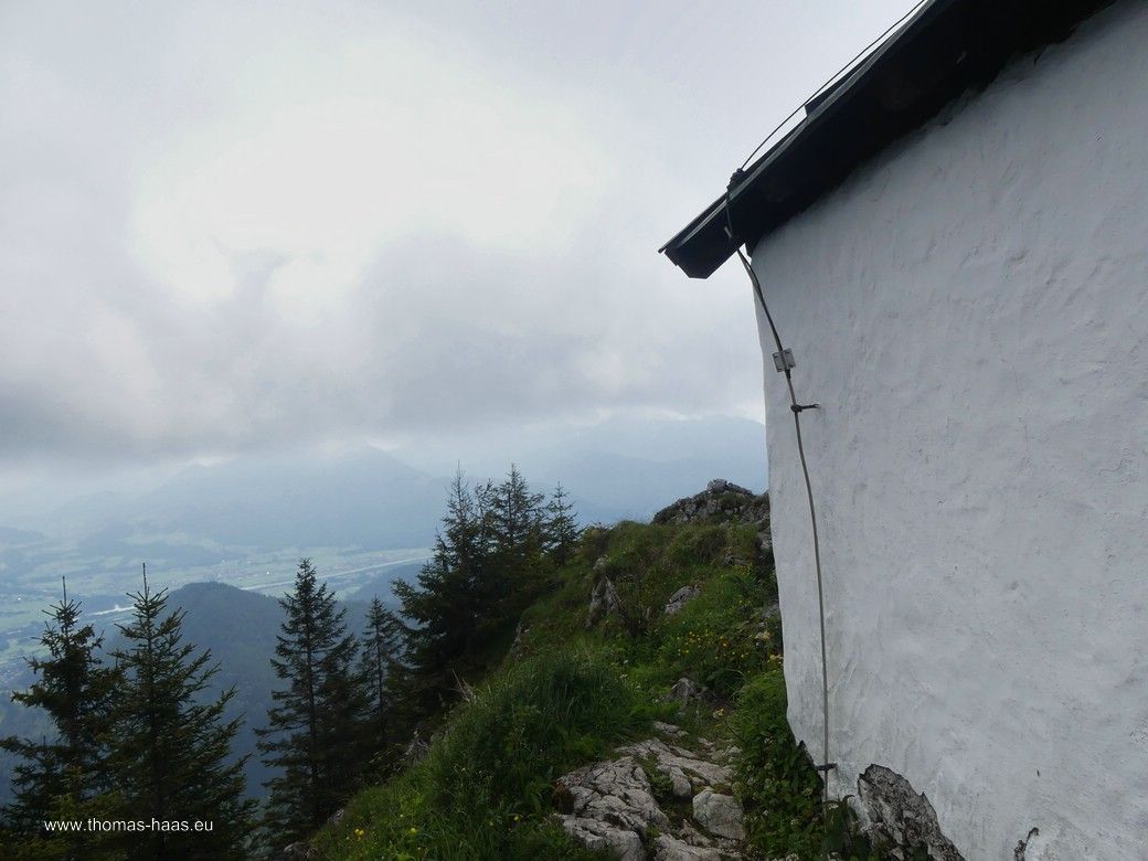 Blick an der Kapelle ins Tal... Blick an der Kapelle ins Tal...