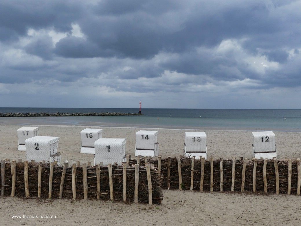 Strandszenerie ganz ohne Badegäste... - Damp Strandszenerie ganz ohne Badegäste...