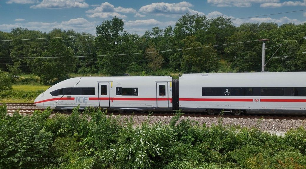 ICE auf der Württembergischen Südbahn in Ulm ICE auf der Württembergischen Südbahn in Ulm