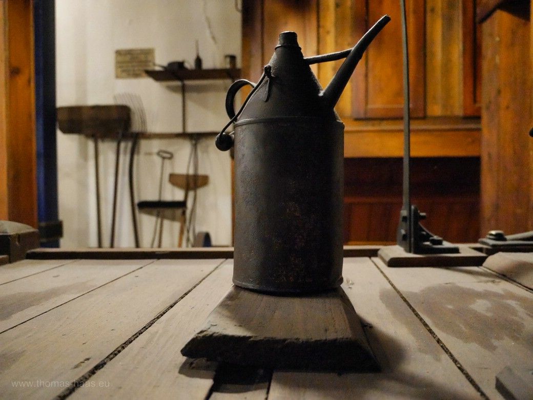 Detail, Ölkanne in der „Kleinen Brauerei“ BierErlebnis Welt, 2023 Detail, Ölkanne, 2023