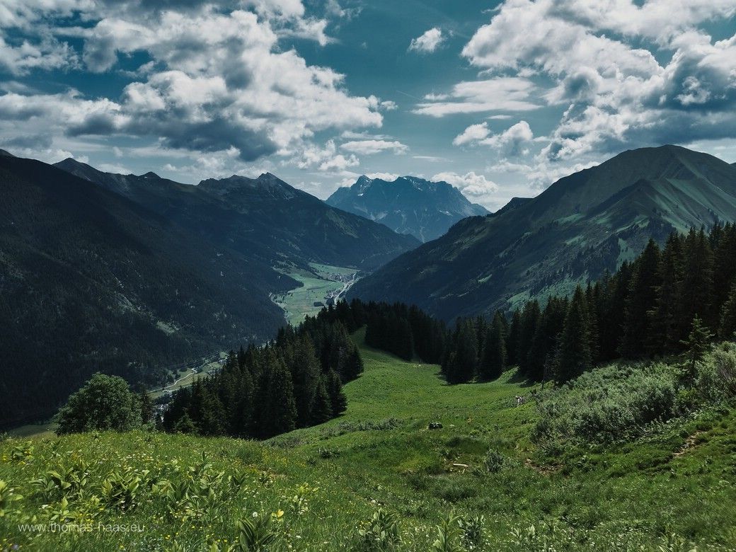 Der Blick auf das Zugspitz-Massiv, Juni 2024