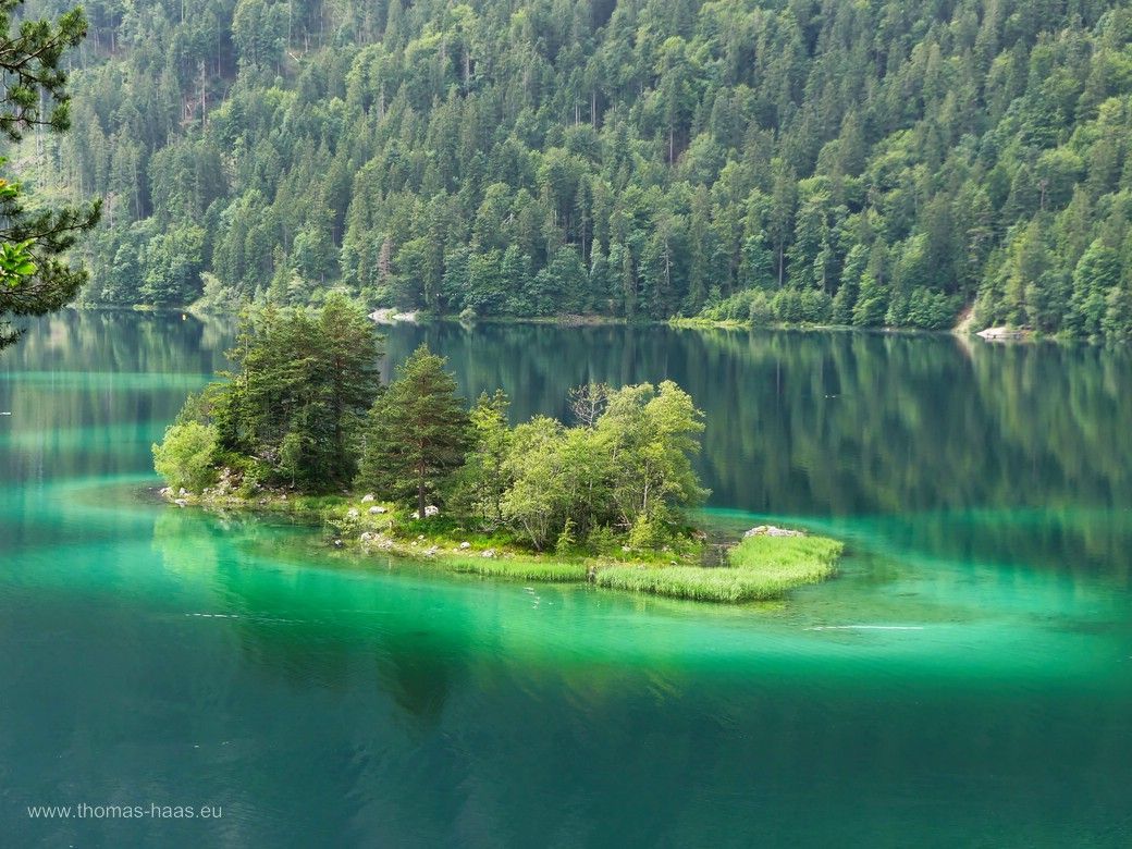 Insel im Eibsee, Juni 2024 Insel im Eibsee, Juni 2024