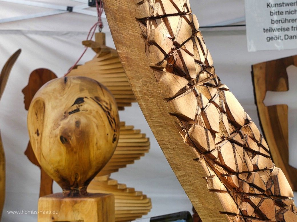 Holzkunst, mit freundlicher Genehmigung von Uwe Köhle, Juni 2024