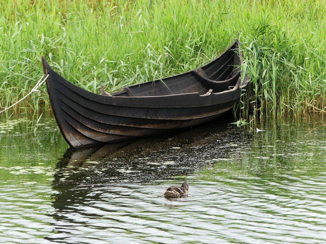 Kleinboot in Haithabu, Wikinger-Boot, 2022 Wikinger-Kleinboot in Haithabu, 2022