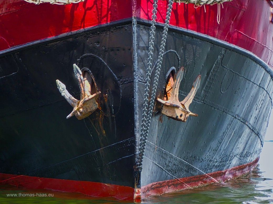 Der Bug der „Lovis“ im Südhafen Kappeln, Juli 2024 Der Bug der „Lovis“ im Südhafen Kappeln, Juli 2024